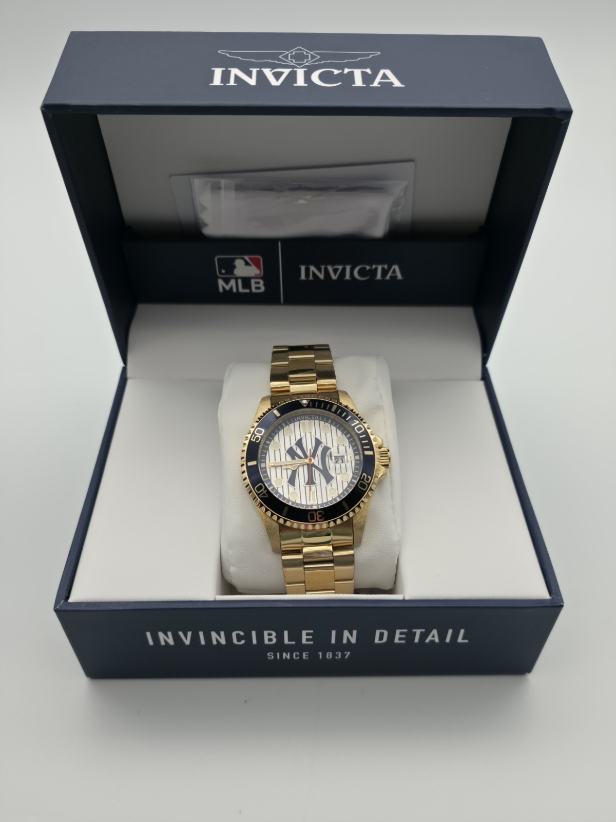 Invicta MLB New York NY Yankees Men’s 43mm Gold Stainless Quartz Watch 49858