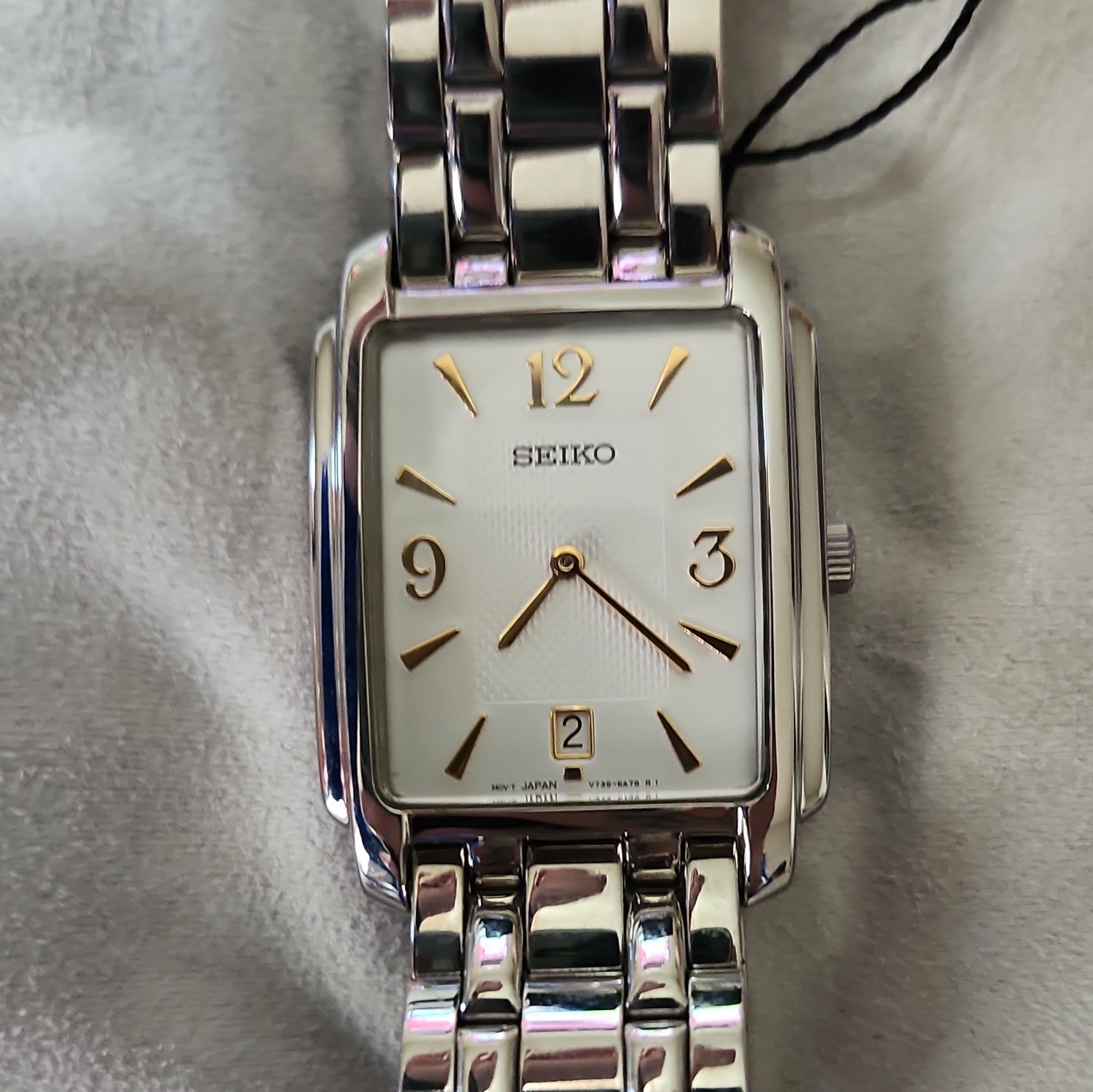 Seiko Men’s Quartz 30m Date Rectangular SS Bracelet White Textured Dial