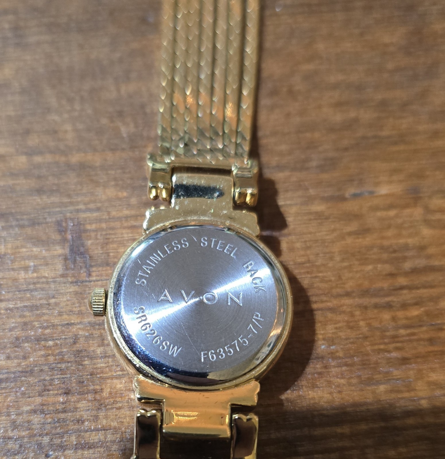 AVON Gold Women’s Watch 6 Strand Braclet Band SR626SW F63575-71P