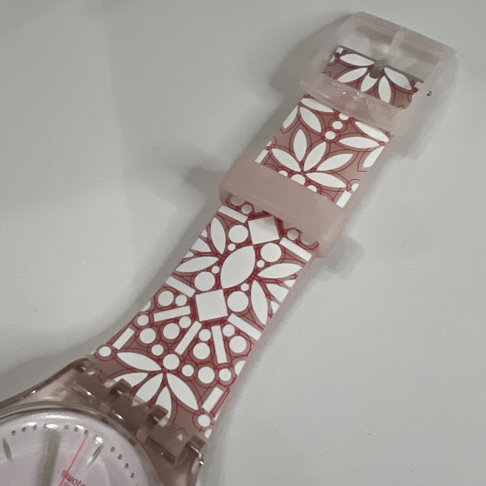 Swatch Fleurie SUOP109 Watch **NEEDS BATTERY**