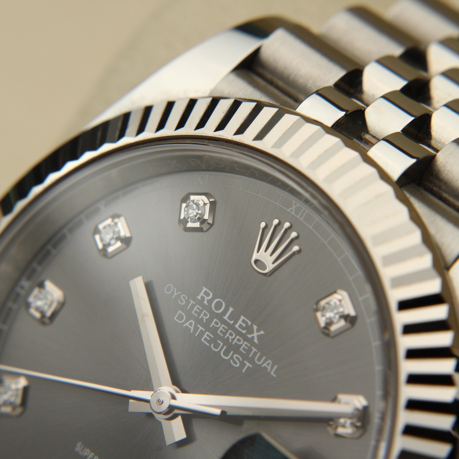 Rolex Datejust 41 Rhodium Diamond Dial Jubilee Bracelet Full set 126334