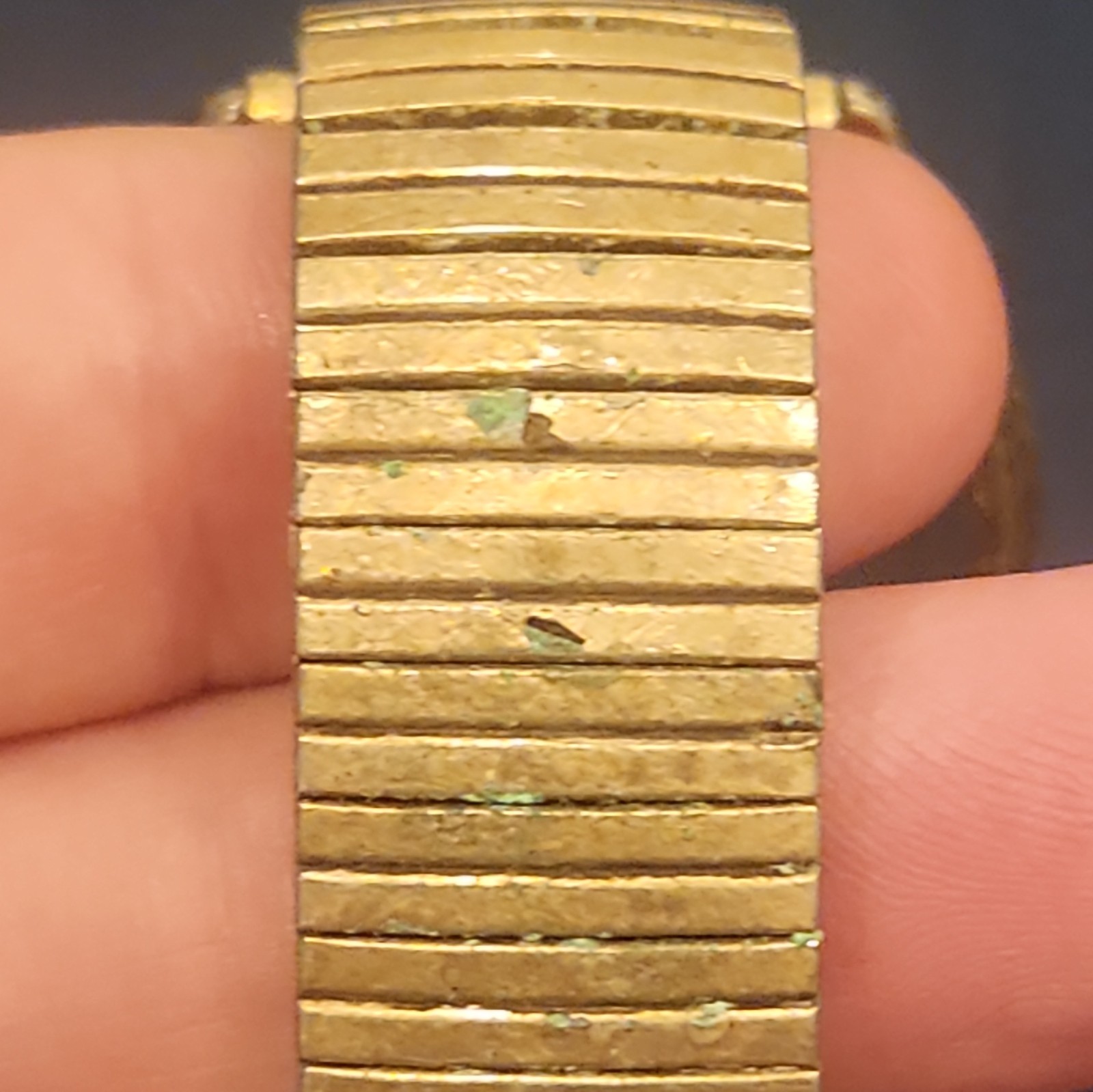 Vintage 1979 Timex Viscount Series Date Calendar Automatic Gold Tone Men’s Watch