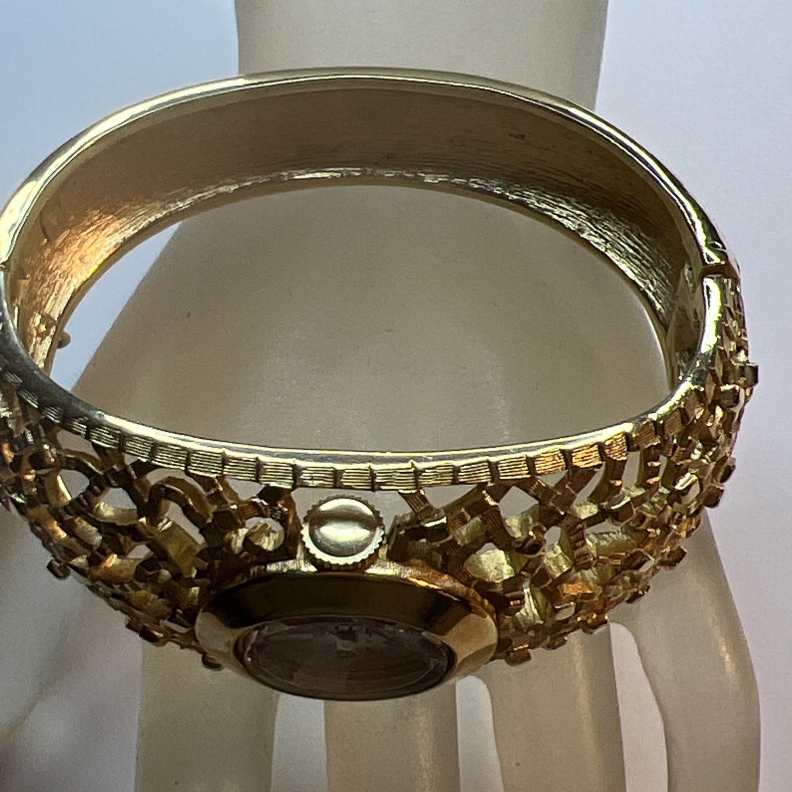 Crown Trifari Women Gold Tone Brutalist Bracelet 17 Jewel Watch RARE Project