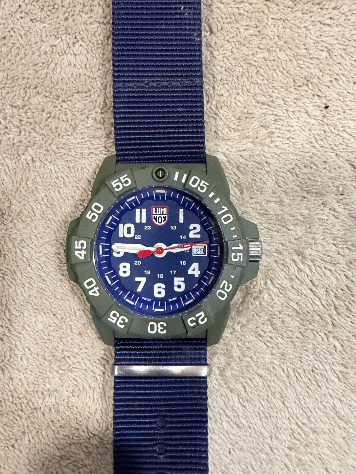 LUMINOX XS.3503 NAVY SEAL BLACK WITH BLUE DIAL MEN’S WATCH USED
