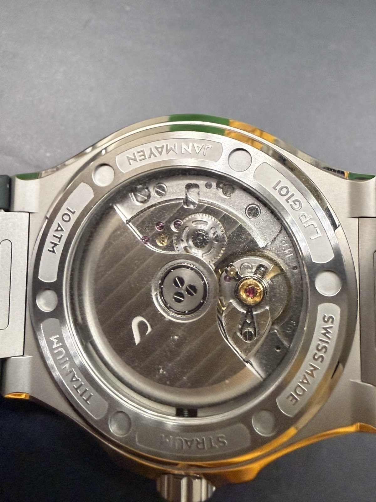 Straum Jan Mayen Alpine Glow Stainless Steel with Strap Adapters