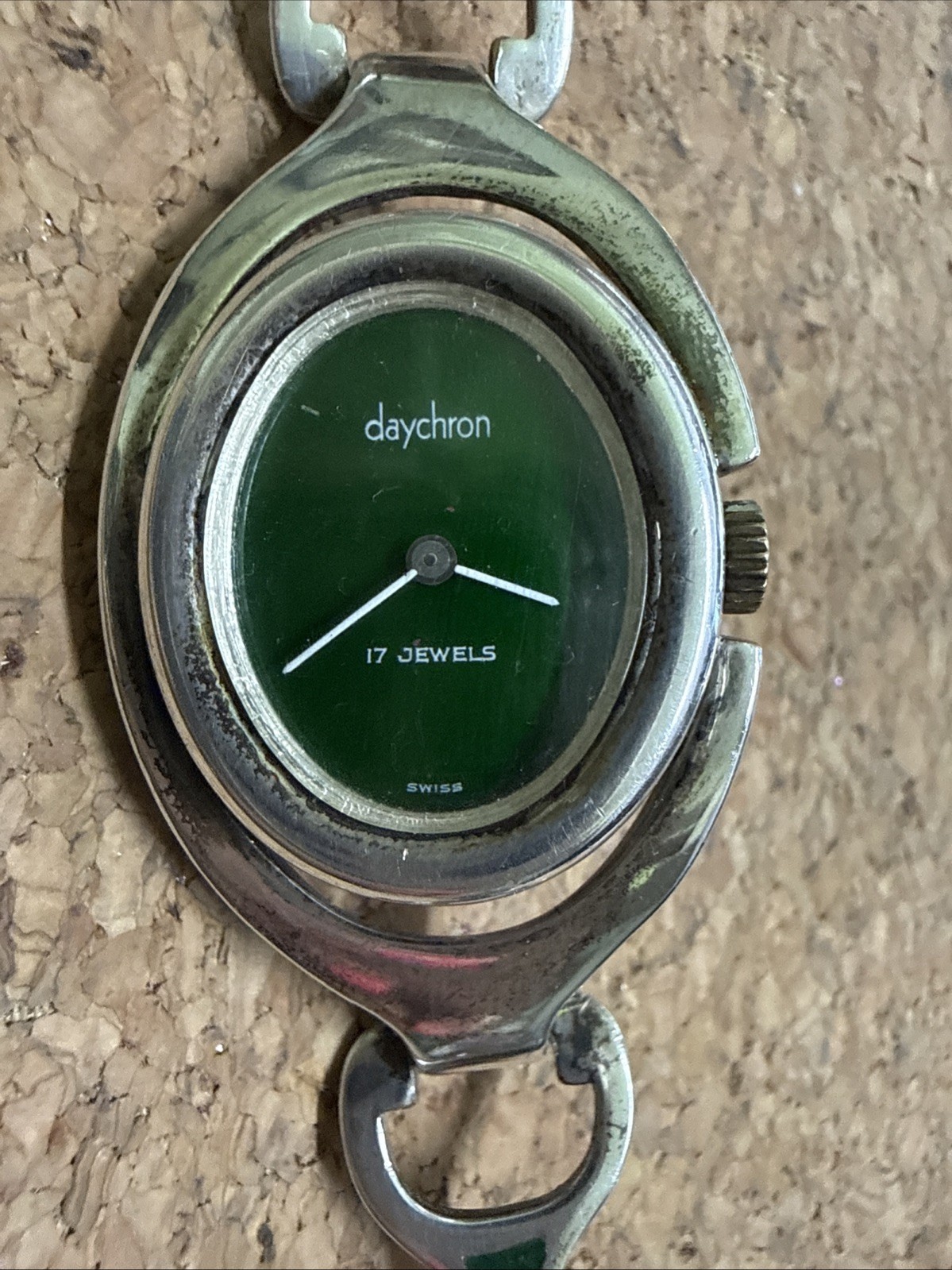 Vintage 925 Sterling Silver Daychron 17 Jewel Wind Up Analog Ladies Watch