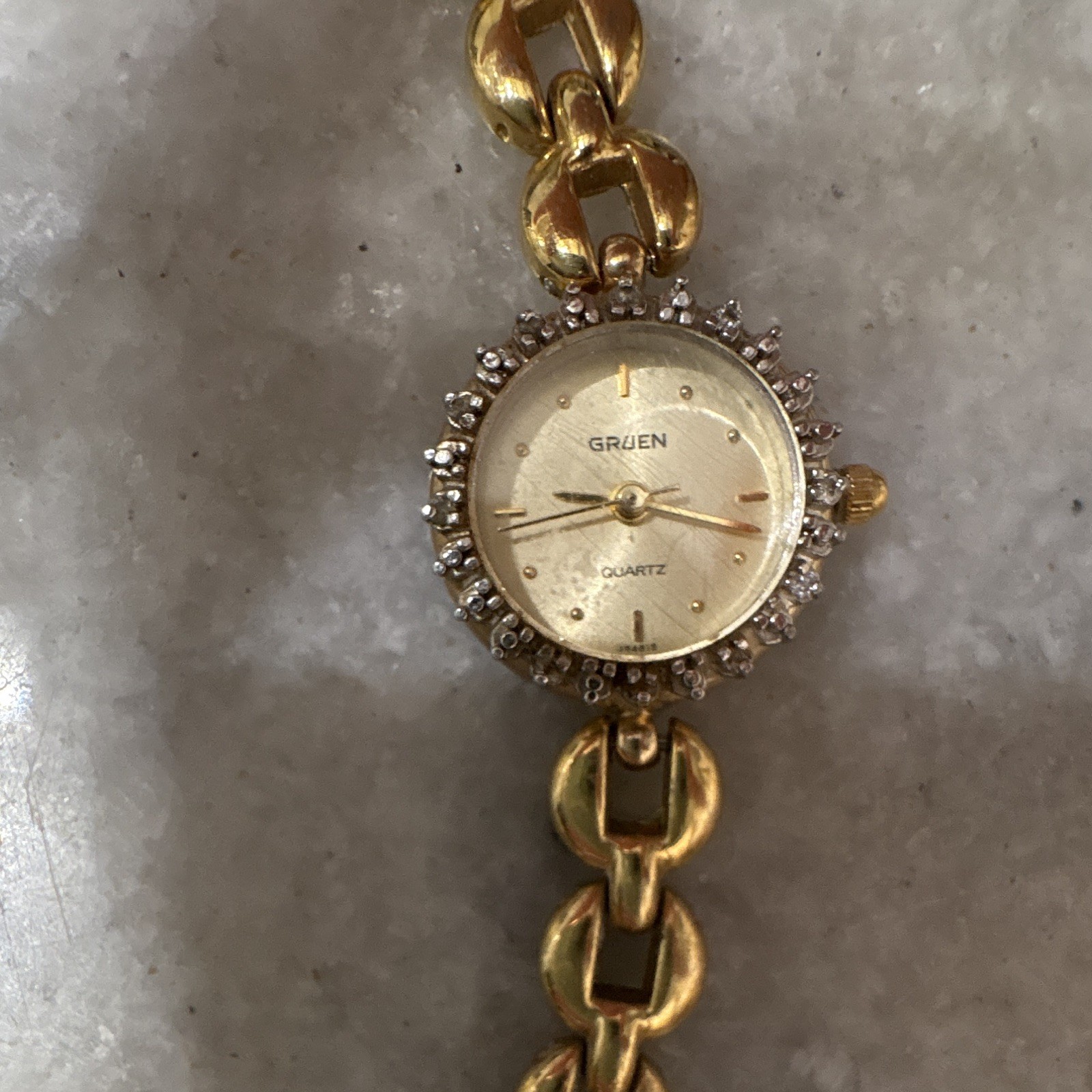 Gruen Quartz Women’s Dress Gold-Tone Metal Bracelet Diamond Bezel Analog