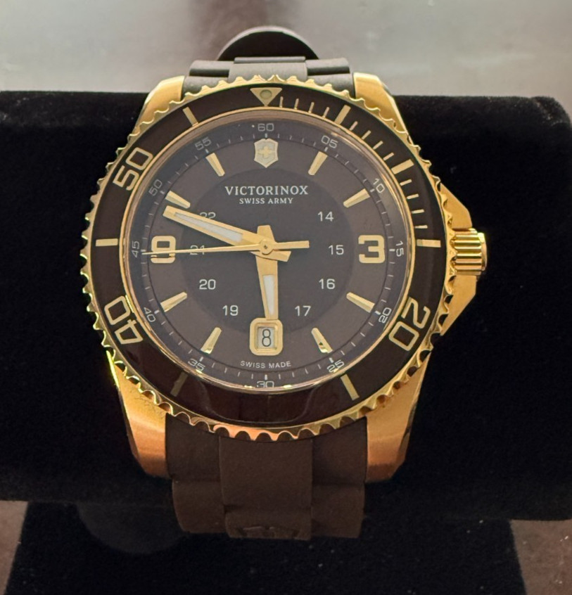 Victorinox Swiss Army Maverick GS 241608 Gold Brown Dial 43mm Swiss Quartz