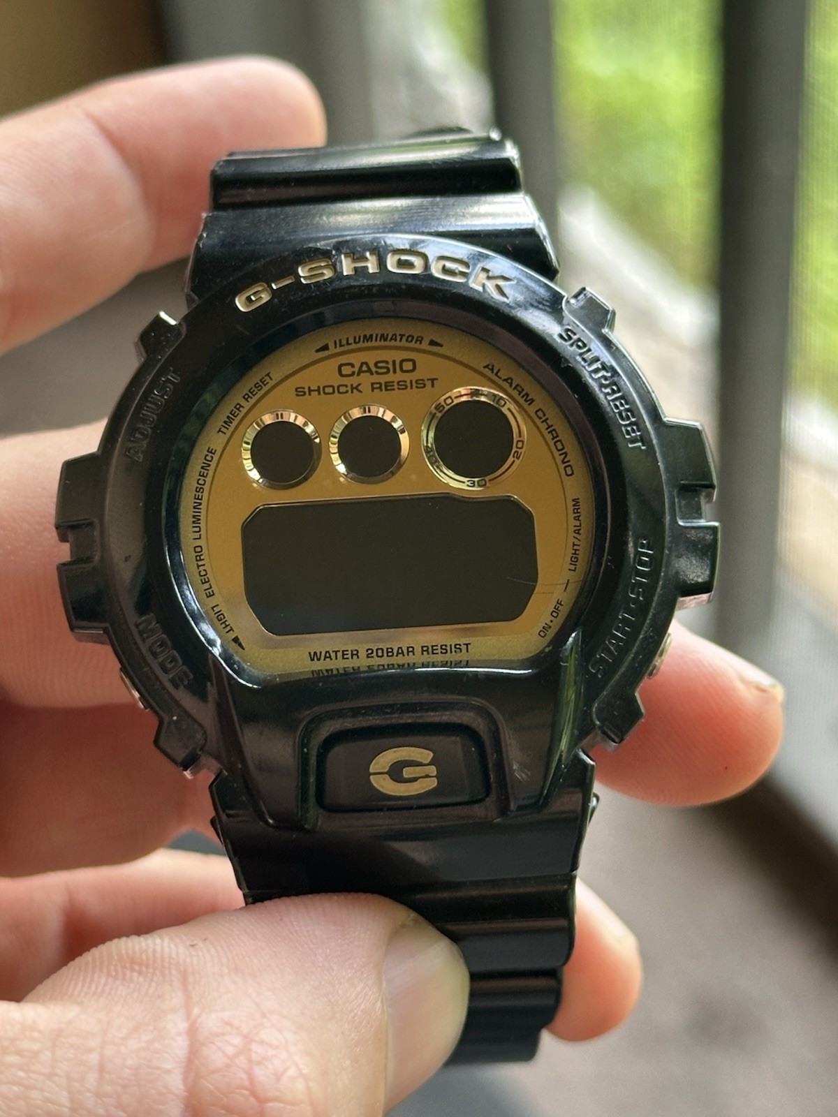 Casio G-Shock DW-6900CB 3230 Black & Gold Gloss Digital Watch NEEDS NEW BATTERY