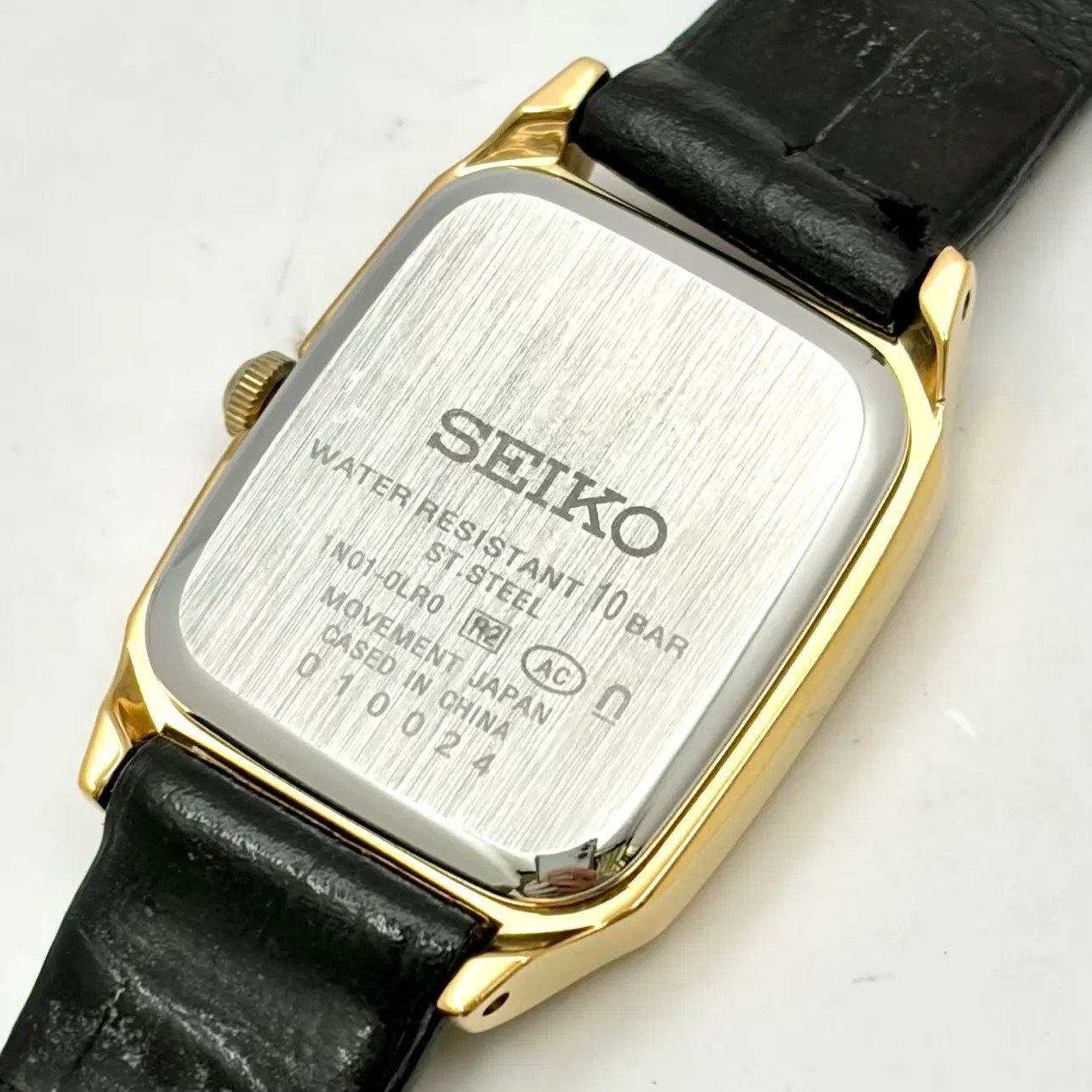 [Excellent Condition/New Battery] SEIKO Ladies’ Gold Rectangular Watch 1N01-