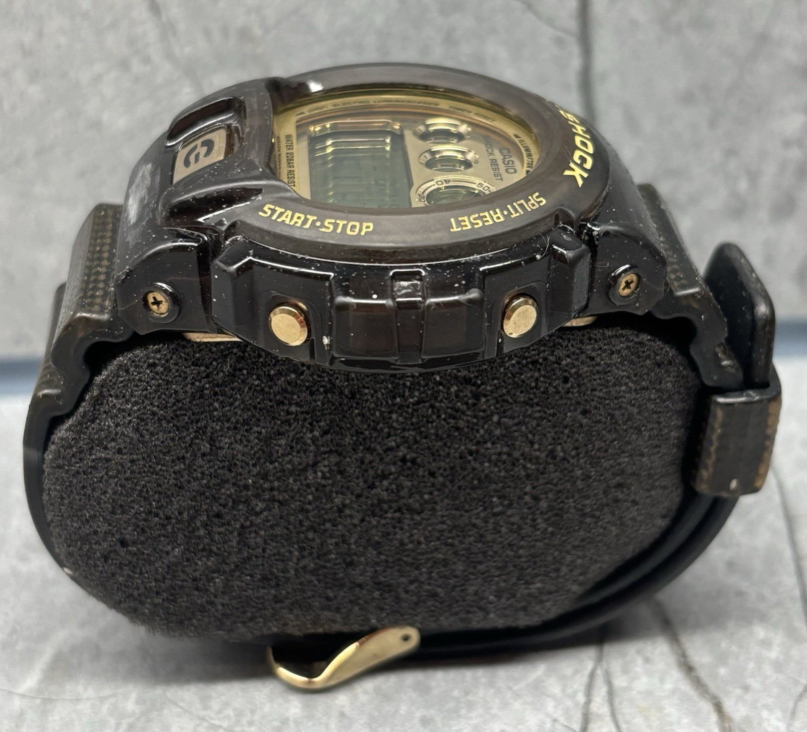 Rare Casio G Shock 30th anniversary DW-6930D, Black & Gold (3230)