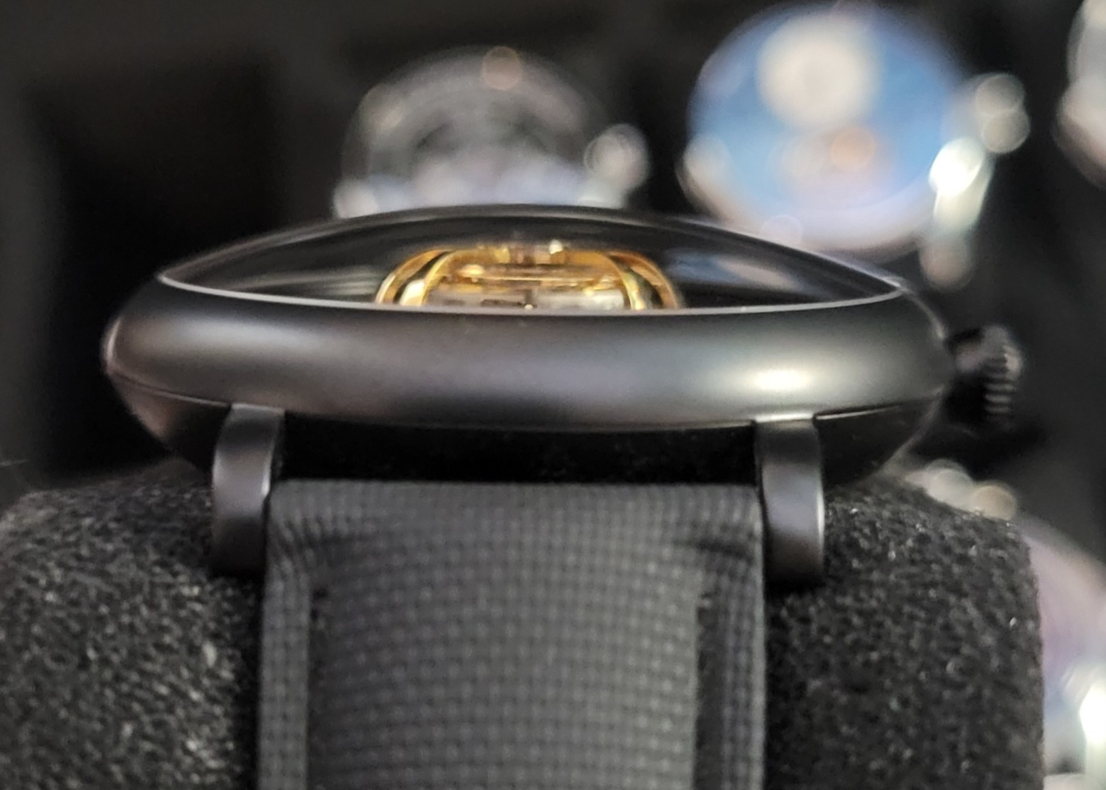Shanghai Skydome Automatic Watch 43mm Black And Gold
