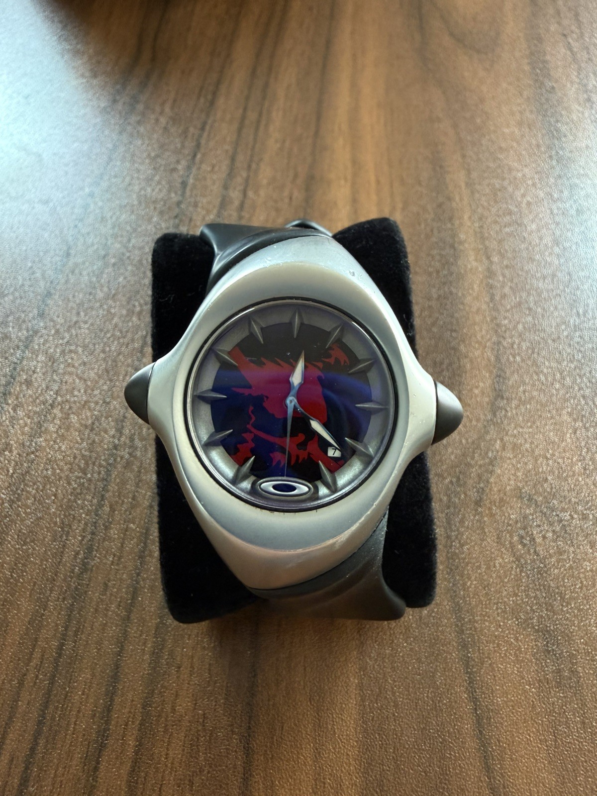 Vintage 2001 Oakley Crush Red Skull Watch